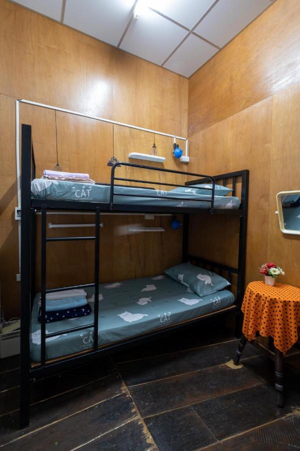 Sip N' Camp Hostel Μπανγκόκ Εξωτερικό φωτογραφία